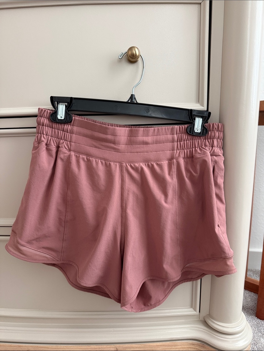 Lululemon hotty hot shorts HR size 8